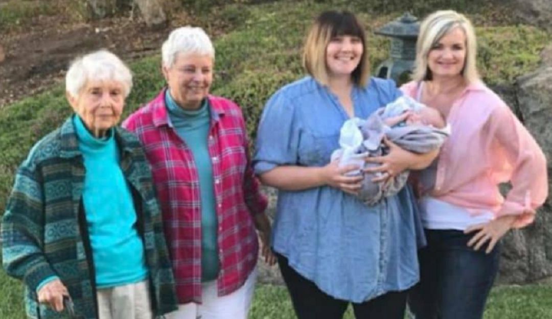 “4 generaciones challenge” Las imágenes que se comparten cusan conmoción en todo el mundo.