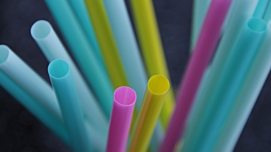 Nestle le dirá adiós a los pitillos plásticos a partir de febrero