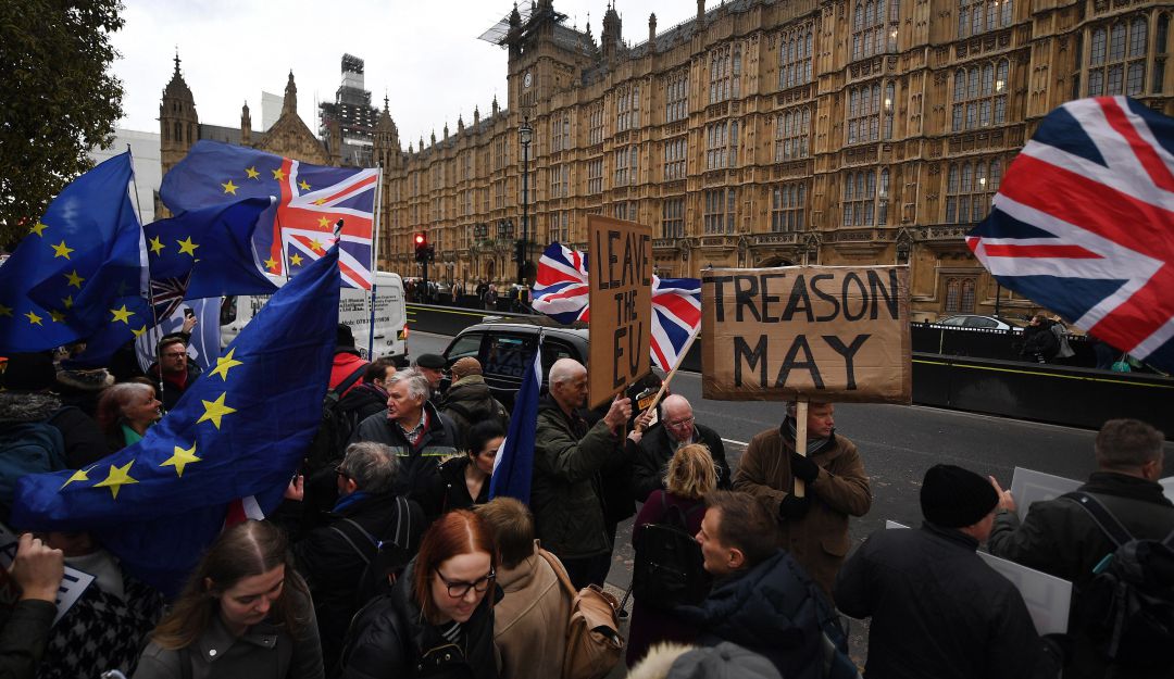 Derrota el Brexit de Theresa May: La “salvaguarda irlandesa”, el principal obstáculo para el Brexit