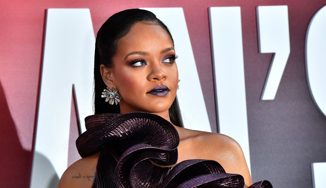 Rihanna: Rihanna demanda a su padre