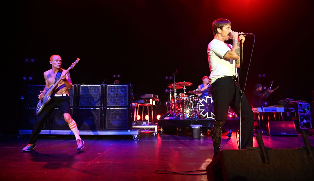 Conciertos: Concierto en las pirámides de Egipto a cargo de los Red Hot Chili Peppers