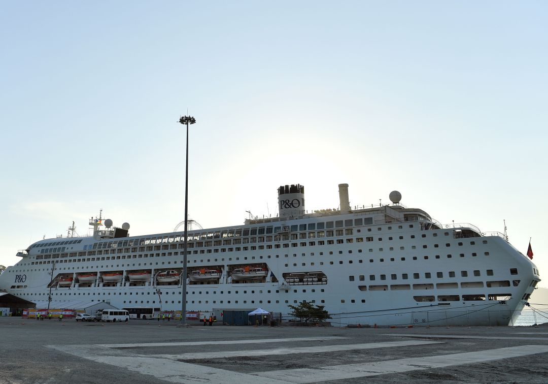 Tragedia en crucero: Muere internar ingresar ventana de su habitación
