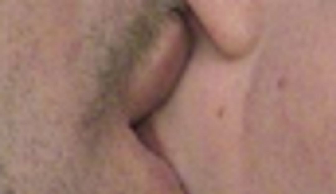 Un beso por el respeto y la igualdad