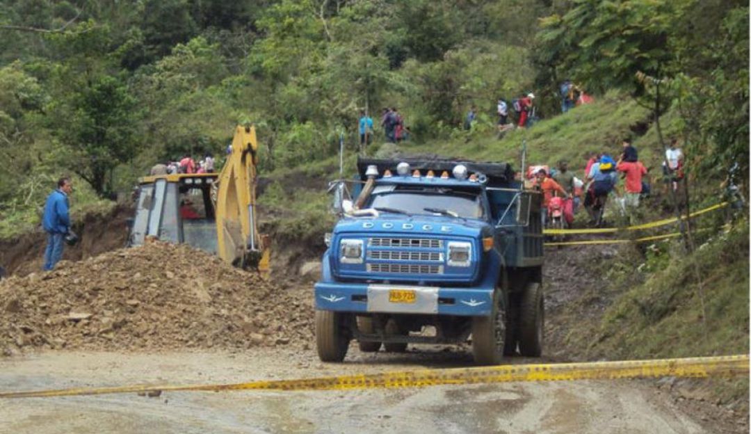 Campesinos de Santander reclaman más y mejores vías