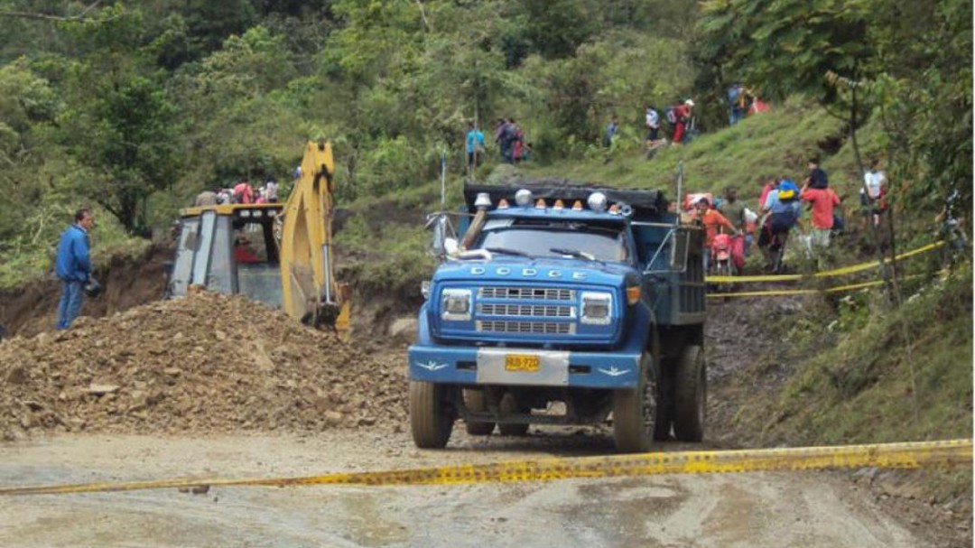 Campesinos de Santander reclaman más y mejores vías