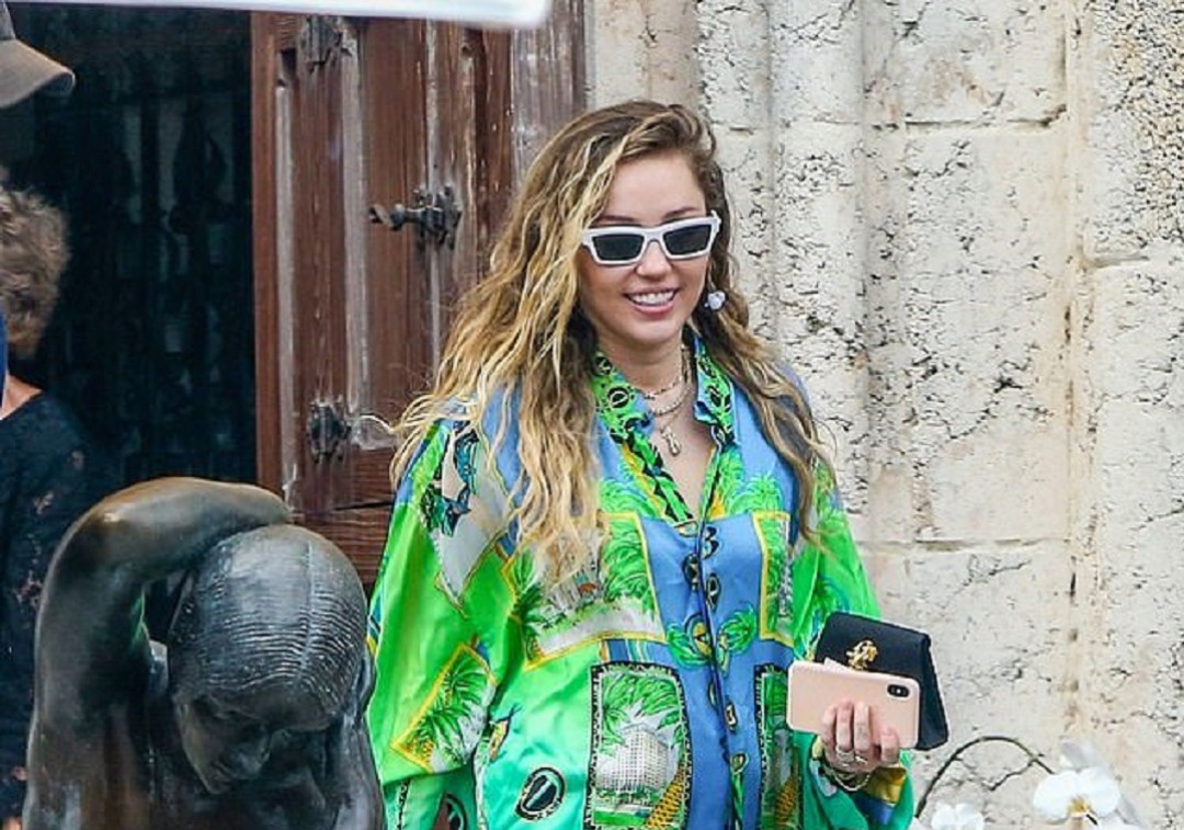 ¿Miley Cyrus está esperando su primer bebé?