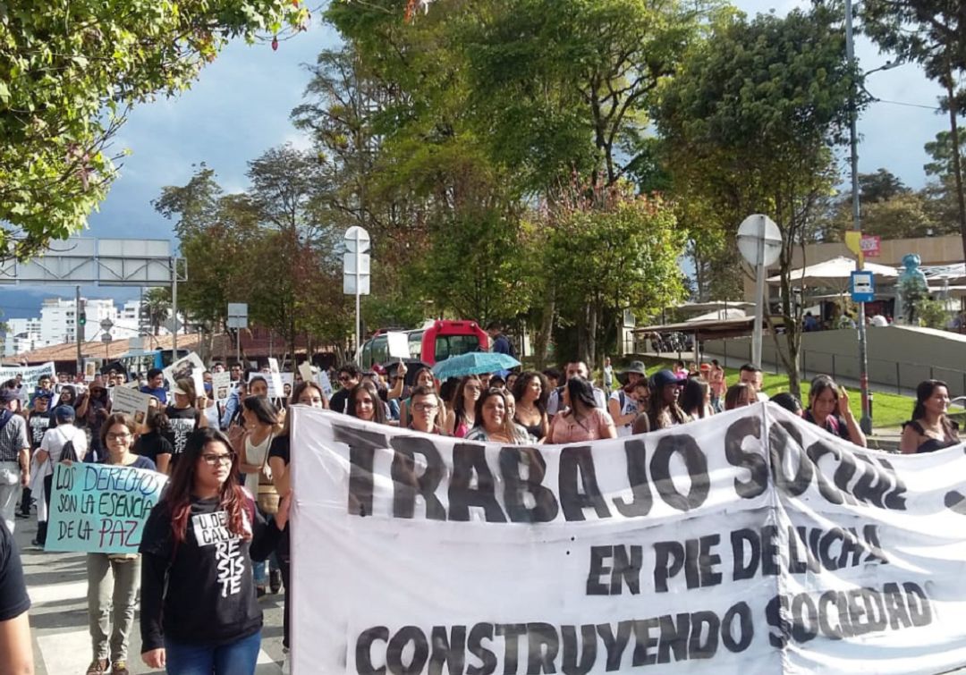 Estudiantes buscan garantías para volver a clases