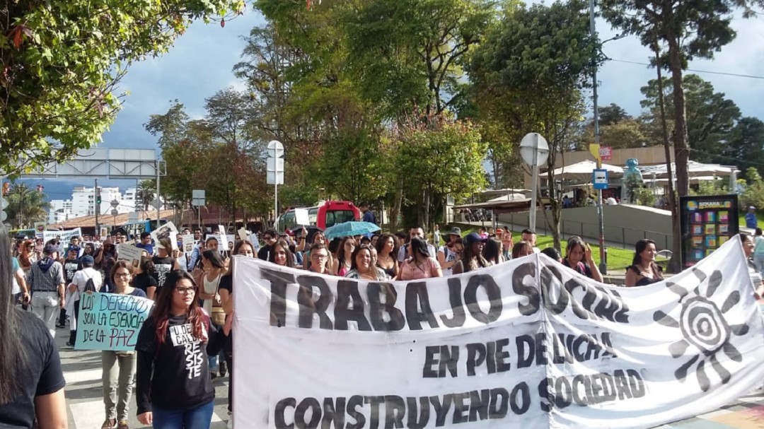 Estudiantes buscan garantías para volver a clases