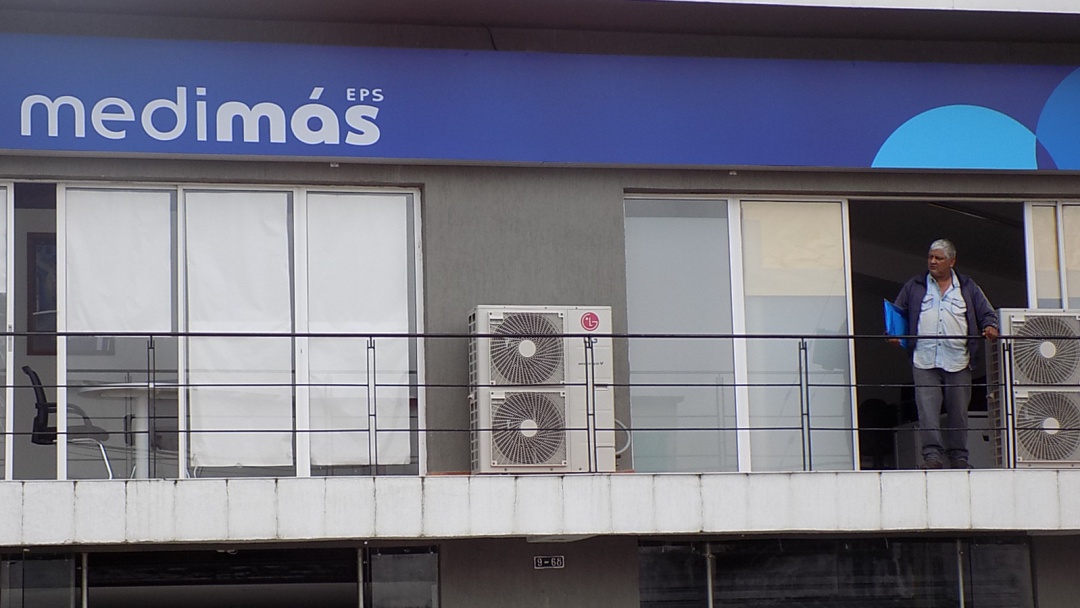 Se confirma interés de comprador por Medimás