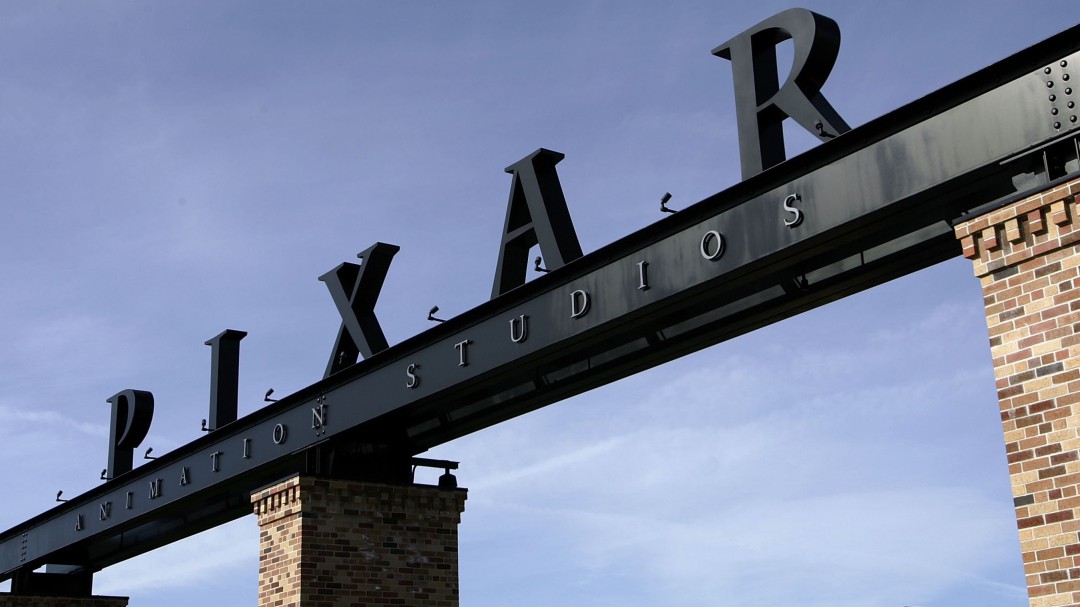 Pixar y su cercana relación con la compañía Apple