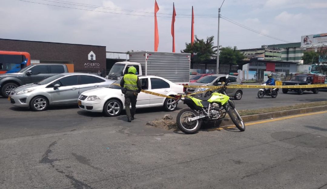 atentado sicarial Cali: Atentado sicarial en el norte de Cali deja una persona herida
