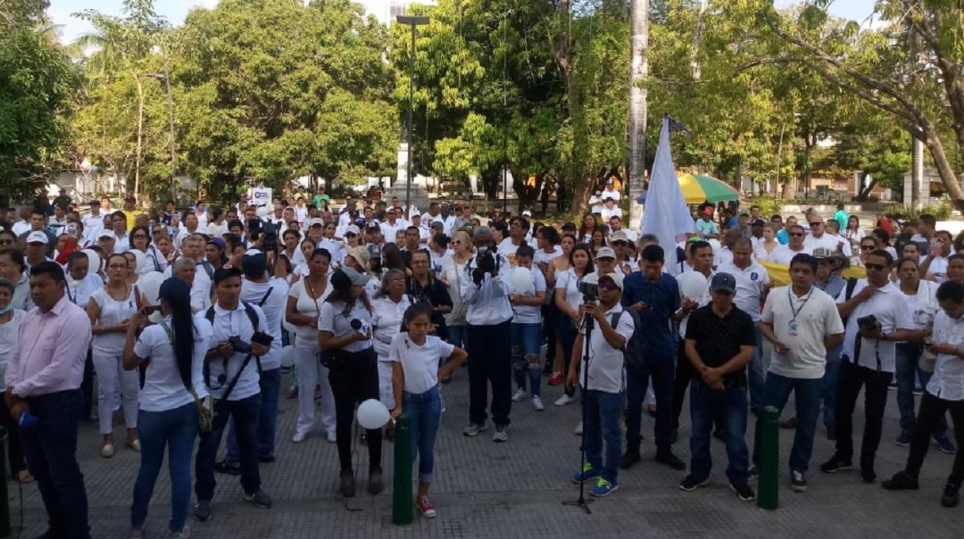 El senador Álvaro Uribe encabezó la marcha contra el terrorismo en Montería