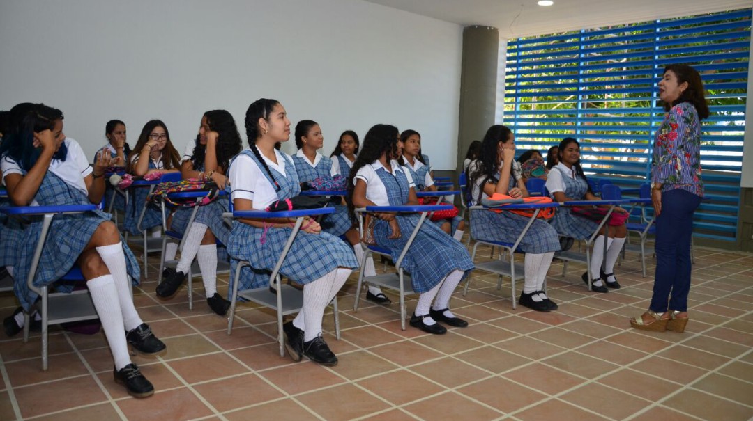 Estudiantes regresaron a clases sin el PAE en Santa Marta