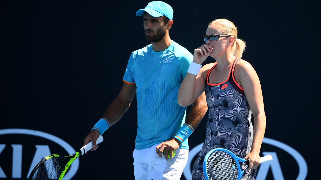Farah se clasificó a los cuartos de Australia en el torneo de dobles mixtos