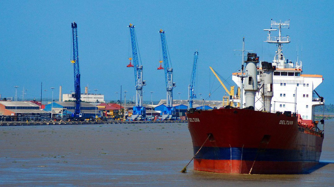 Calado del puerto finalizó en 10 metros luego de dragado
