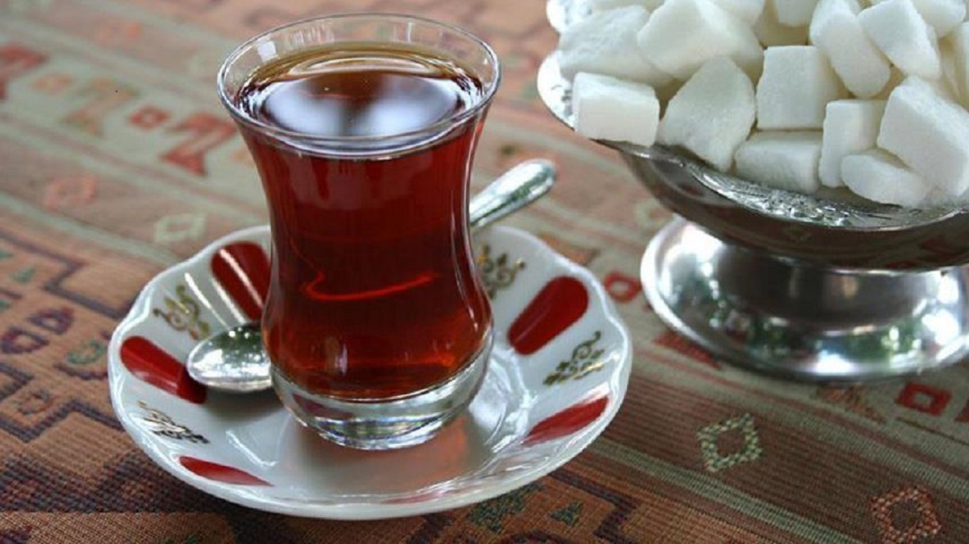 Un turco consumiría 1.300 tazas de té cada año