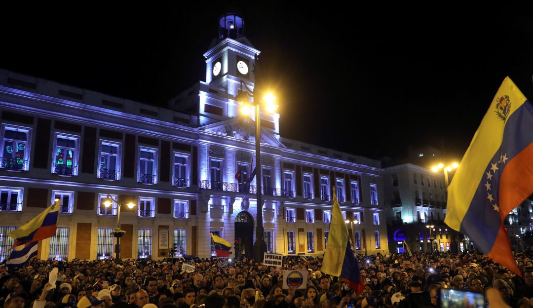 Maduro y Guaidó intensifican su pulso por el poder en Venezuela