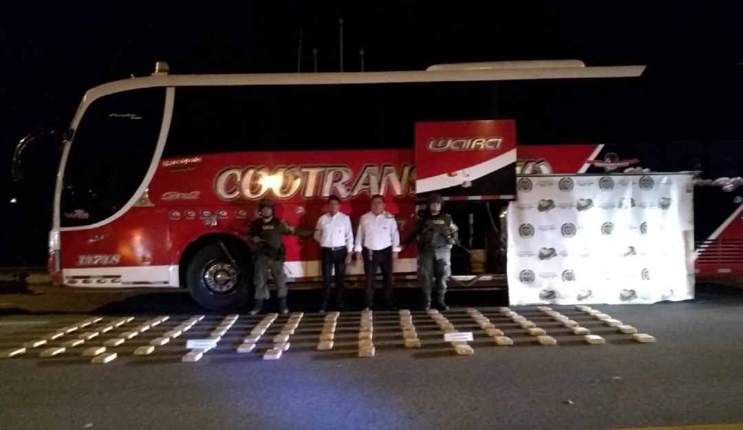Narcobus Ecuador Colombia: Cayó otro "narcobus" con destino a Ecuador