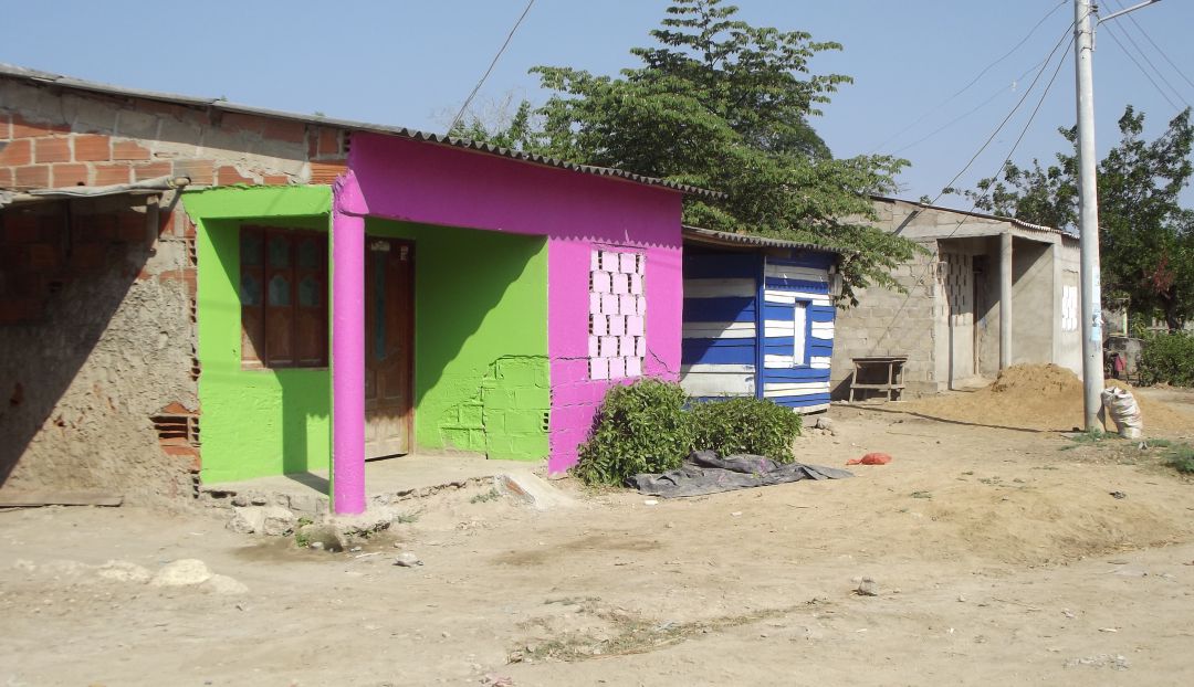problemas de vivienda: Habitantes de Puerto Rey vuelven a las vías de hecho