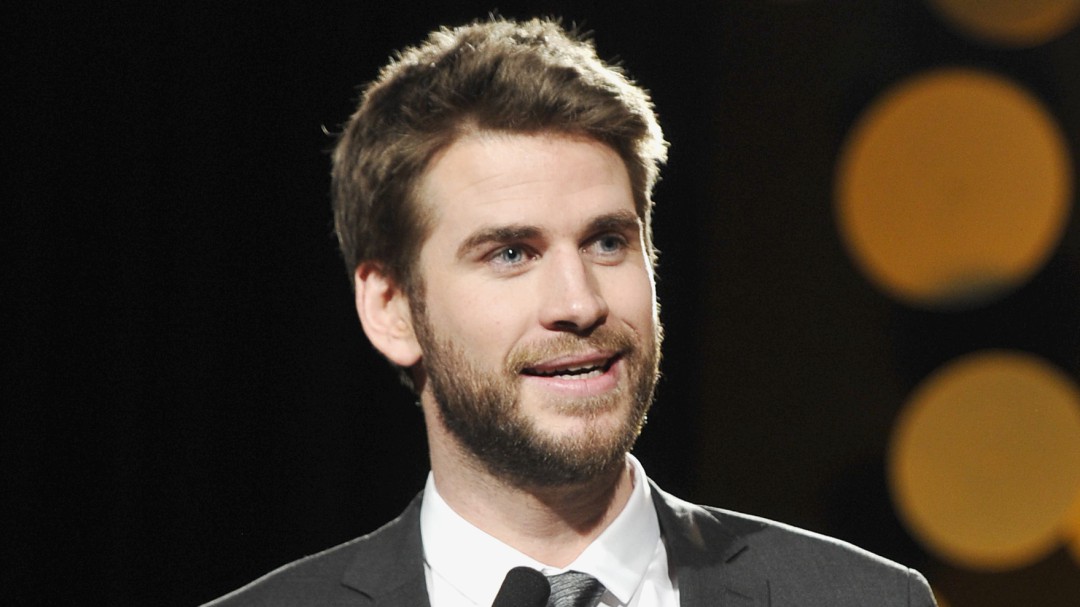 Inesperada dedicación de Liam Hemsworth a su esposa