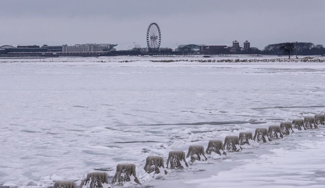 Ola de frió ártico: ¡Vías del tren en llamas! Así combaten la ola de frio en EE.UU