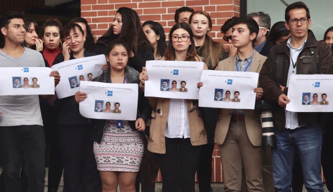 Periodistas en Venezuela detenidos: Seguimos en Caracas esperando el permiso: fotógrafo detenido