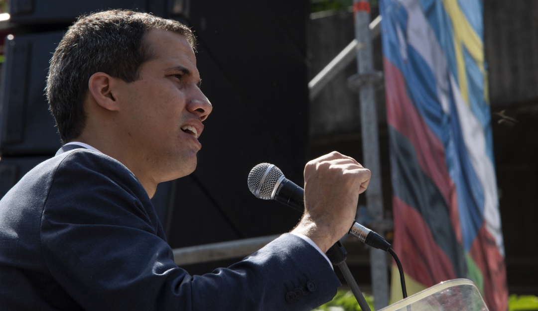 Dinero Nicolás Maduro: Guaidó denuncia que Maduro intenta mover USD 1.200 millones hacia Uruguay