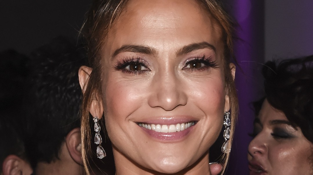Jennifer Lopez será presentadora en los Óscar