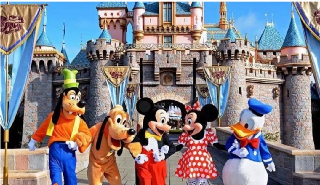 Disneyland apoya desfile LGBTI: Disneyland celebrará por primera vez un desfile del orgullo gay