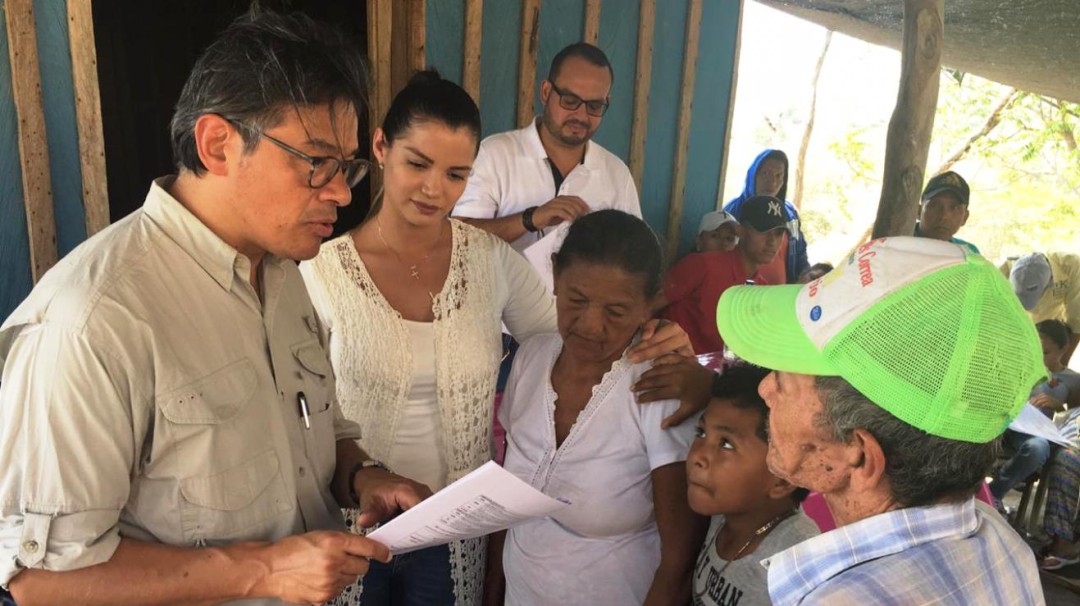 Campesinos recuperan tierras en Bolívar