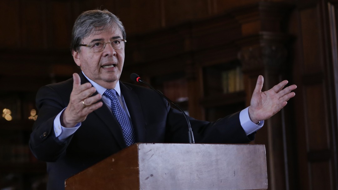 Muy mal cayó en Palacio "salida en falso" del canciller