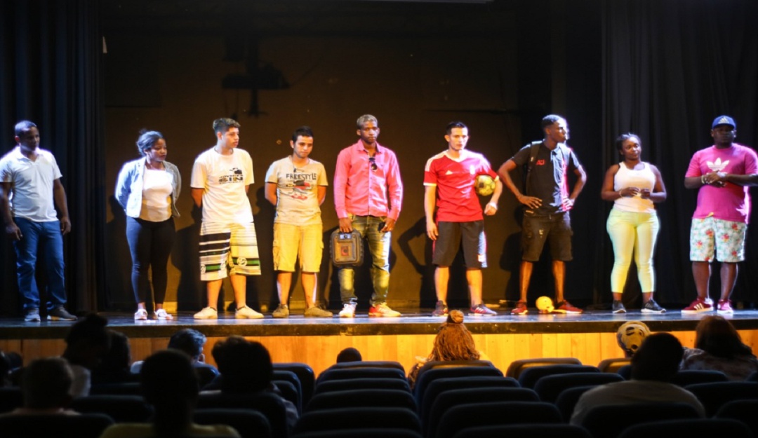 Jóvenes de 'Sin fronteras invisibles'