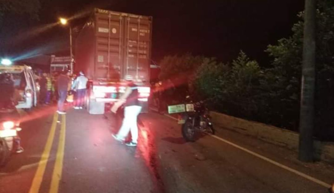 SOCORRO MOTOCICLISTA ACCIDENTES DE TRÁNSITO: Motociclista falleció entre Socorro y Oiba