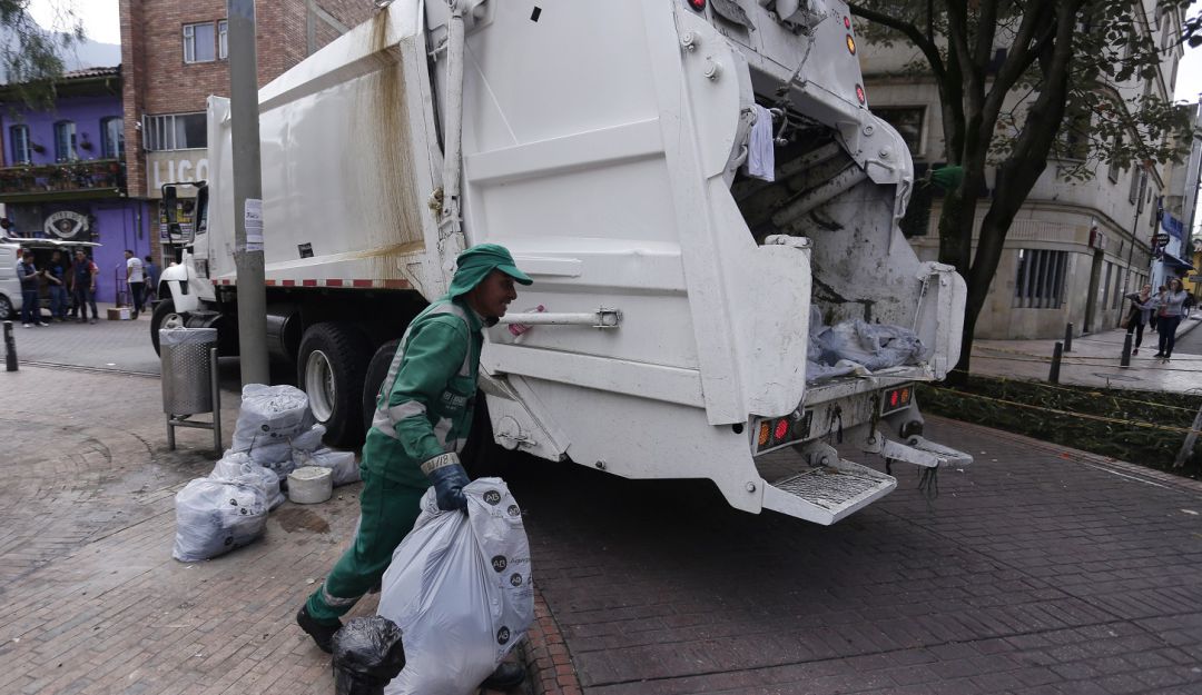 Incremento de Tarifas: Tarifas de aseo en Bogotá aumentaron por disposición del Gobierno Nacional