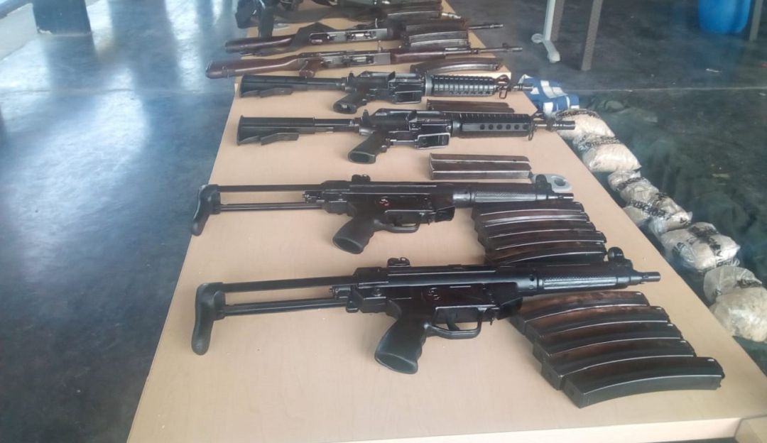 Decomisó: La Policía decomiso armas, droga y dinero en zona rural de Tumaco