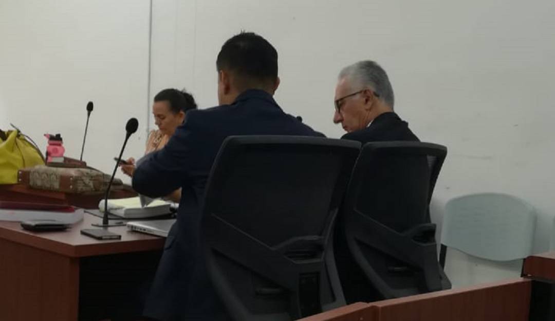 Varios funcionarios llegaron apoyar al alcalde de Ibagué, Guillermo Alfonso Jaramillo.