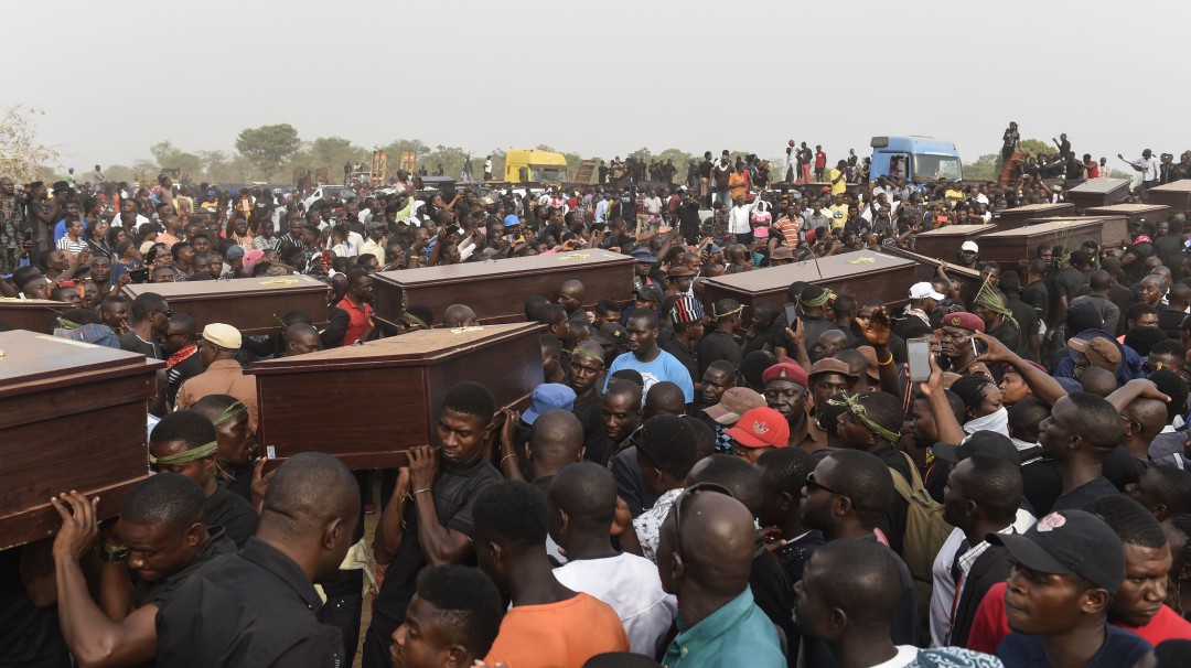 Al menos 66 muertos, entre ellos 22 niños, tras un ataque armado en Nigeria