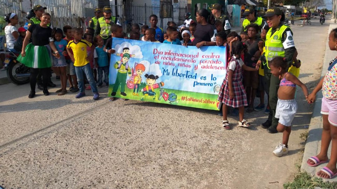 Policías de infancia y adolescencia despliegan campaña preventiva