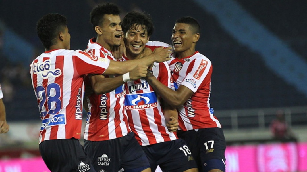 Matías Fernández salvó al Junior en su debut