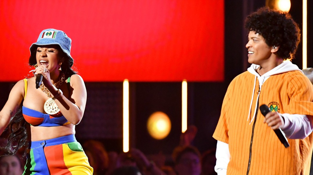“Please me” el nuevo sencillo de Cardi B junto a Bruno Mars
