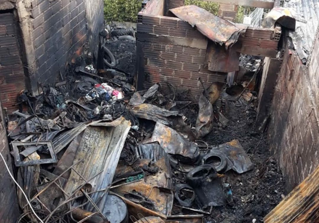9 casas incineradas y 32 damnificados dejó un incendio en Copacabana