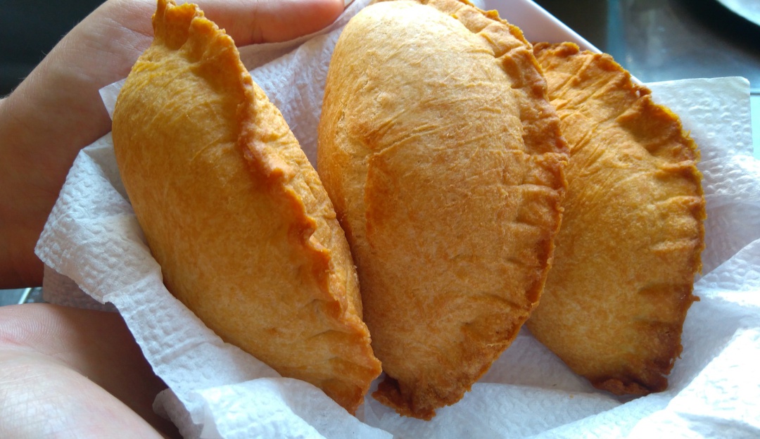 Multa por comprar empanadas: Promueven “marcha para que legalicen las empanadas”