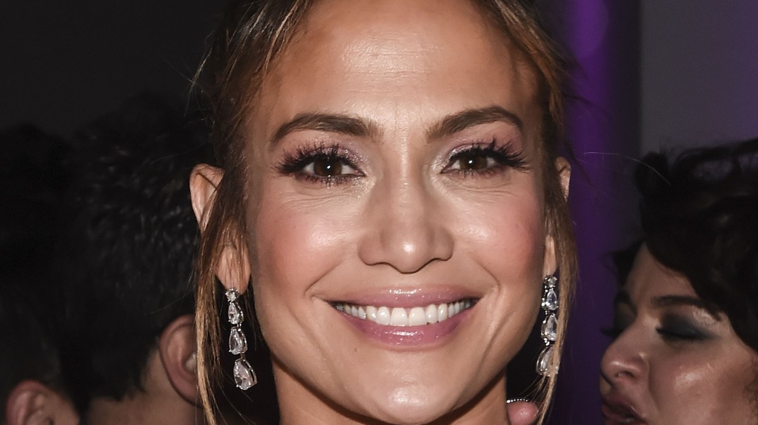 El regalazo que le dio JLo a su novio