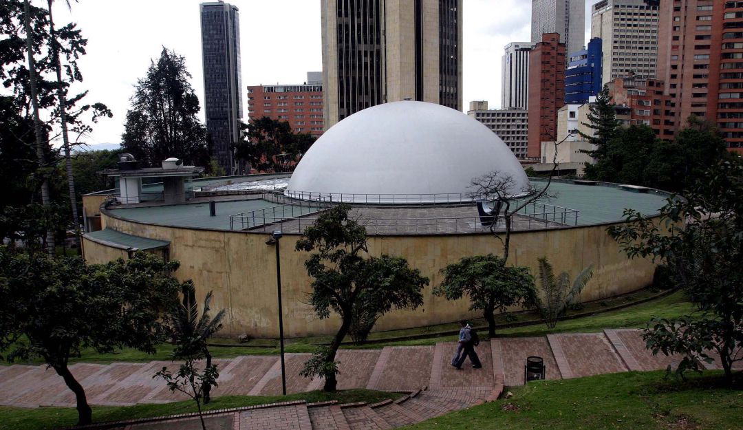 El planetario de Bogotá celebra sus 50 años al lado de las localidades