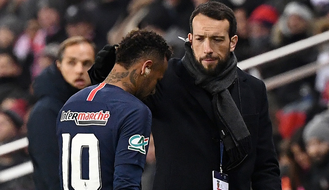 Neymar lesión llorando: Neymar: "Esta lesión fue más dura, me quedé unos días llorando en casa"