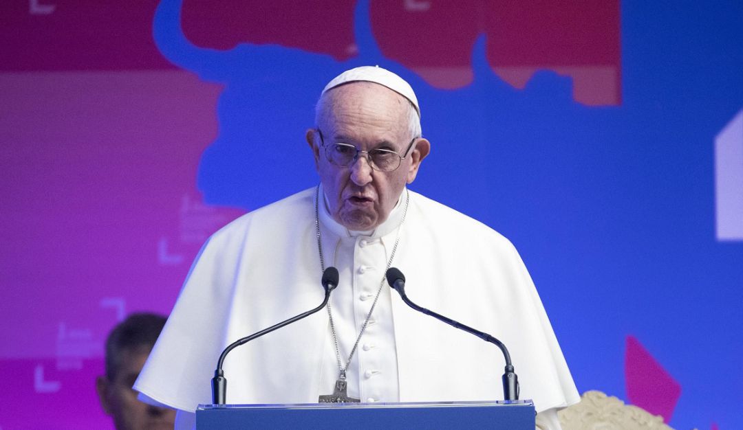 El papa dice que quien acusa a la Iglesia es amigo del diablo