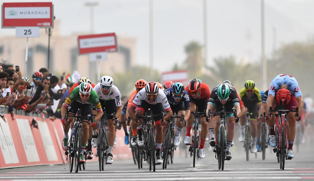 tour emiratos rabae sunidos fernando gaviria: Viviani empata a Gaviria, Roglic sigue líder en Emiratos