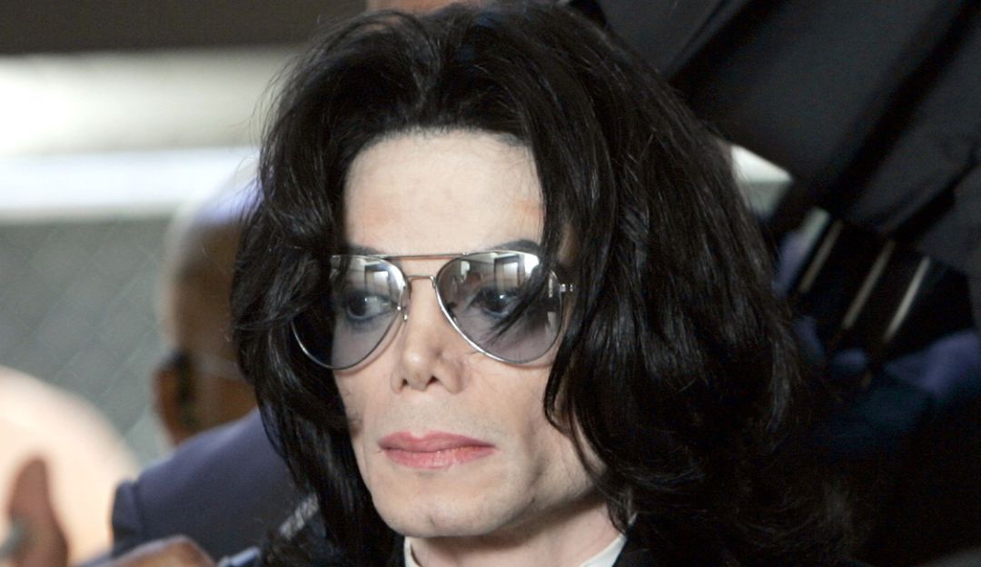 Michael Jackson: Dos hombres dicen que Michael Jackson también abusó de ellos