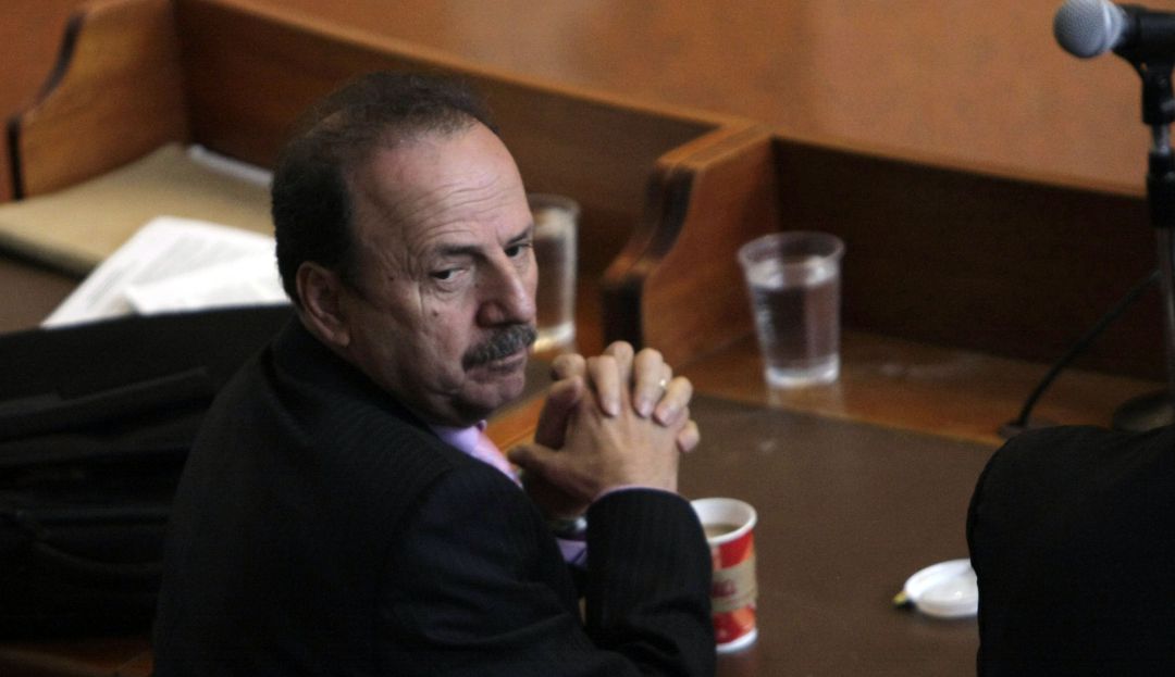 Hospitalizan al ex senador Luis Alberto Gil
