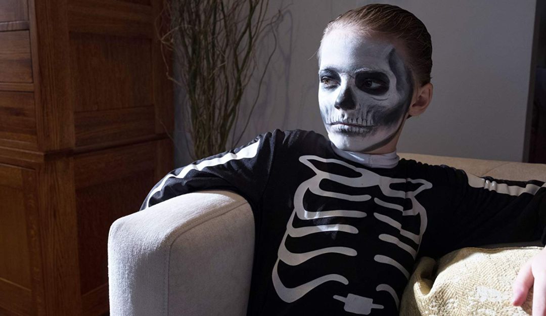 The Prodigy, Maligno: Maligno, cuando el anticristo conoce a Chucky: el muñeco diabólico